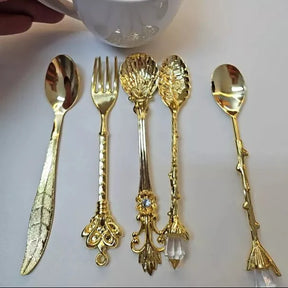 Conjunto 6 Colheres Vintage para Café e Sobremesa – Liga de Zinco Esculpida