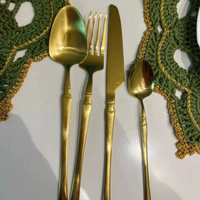 Talheres Dourados oval  em Aço Inoxidável